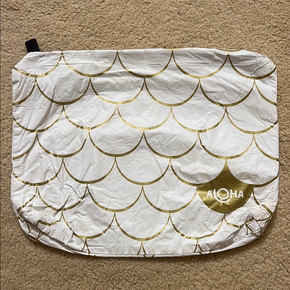 Aloha Collection White and Gold Fish Scale Pouch